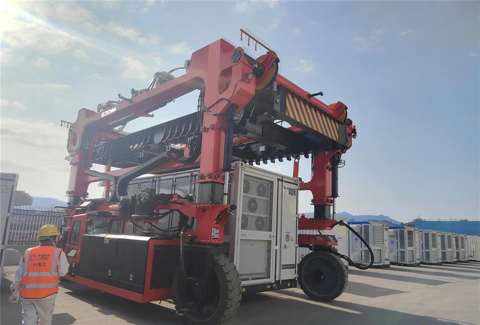 60 Ton Port Crane Container Handling Crane Straddle Carrier Crane