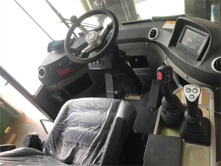 32 Ton Heavy Forklift Truck Engine Diesel