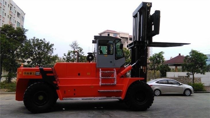 35 Ton Heavy Forklift Truck Engine Diesel