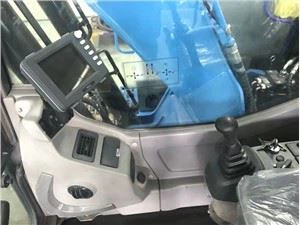 22 TUNOVÉ NABÍJENÍ KABELU PÁSOVÉHO RÝPADLA ELEKTRICKY
