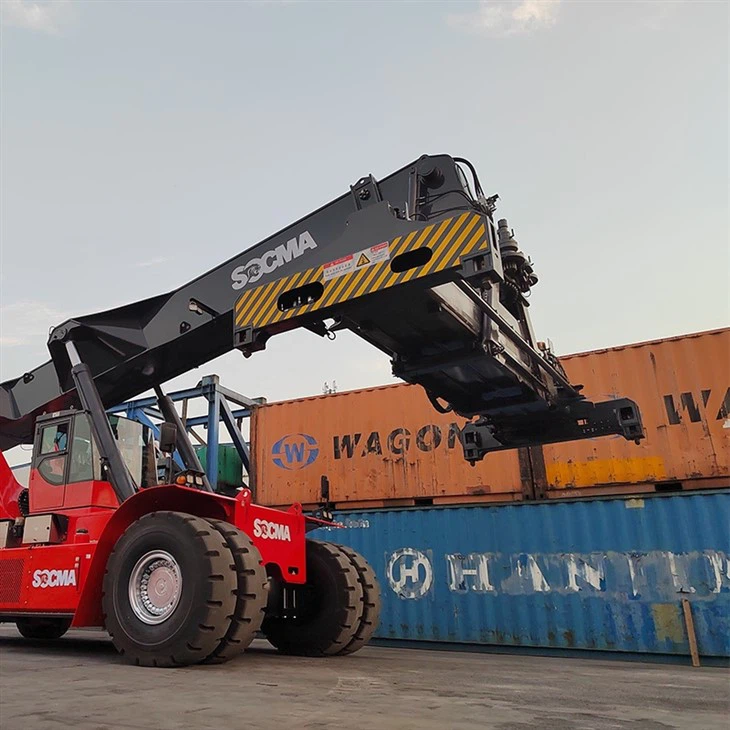 HNRS4545S 45ton Diesel Reach Stacker For Loaded Containers